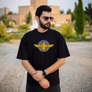 تیشرت مشکی نخ پنبه طرح ایران فروهر کد 01